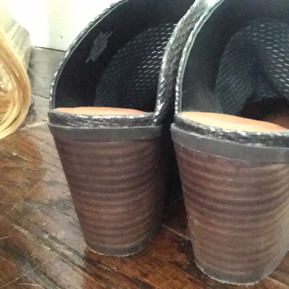 Slide on mule heels - Picture 4 of 4